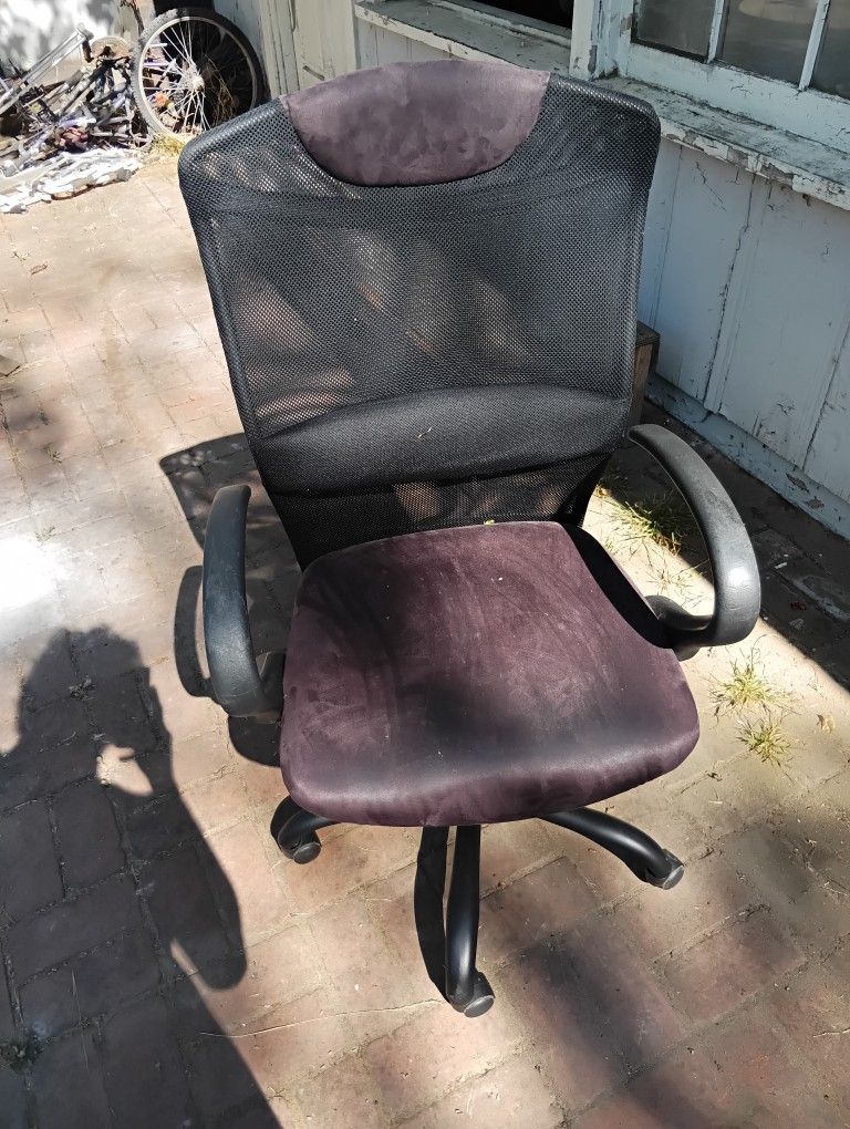 Office chair, office desk chair, bedroom chair
