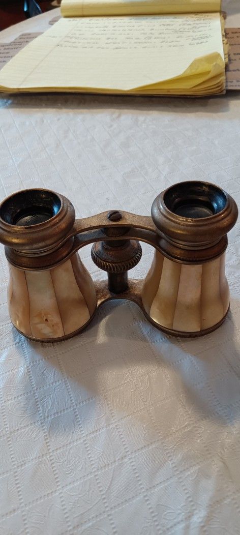 Vintage Mother Of Pearl Opera Glasses / Binoculars 