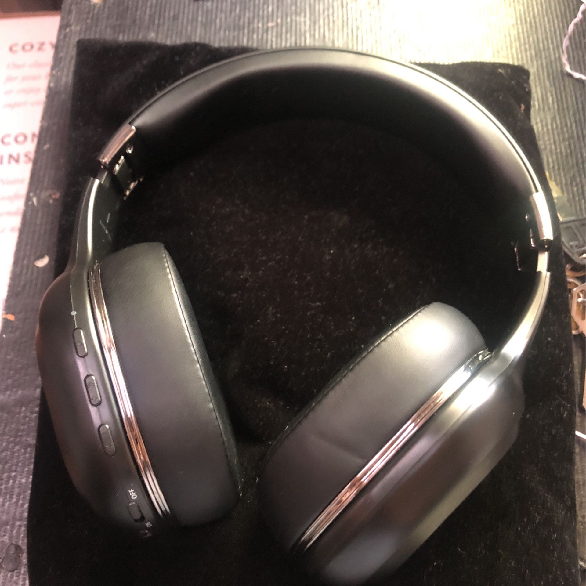 Wireless, Headphones, Black, Bluetooth, Loud, BASS!, Noise Canceling, Adjustable, Wired Optional, Charger, Long Life 