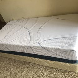 Serta Twin Mattress with quilted wooden Box Frame