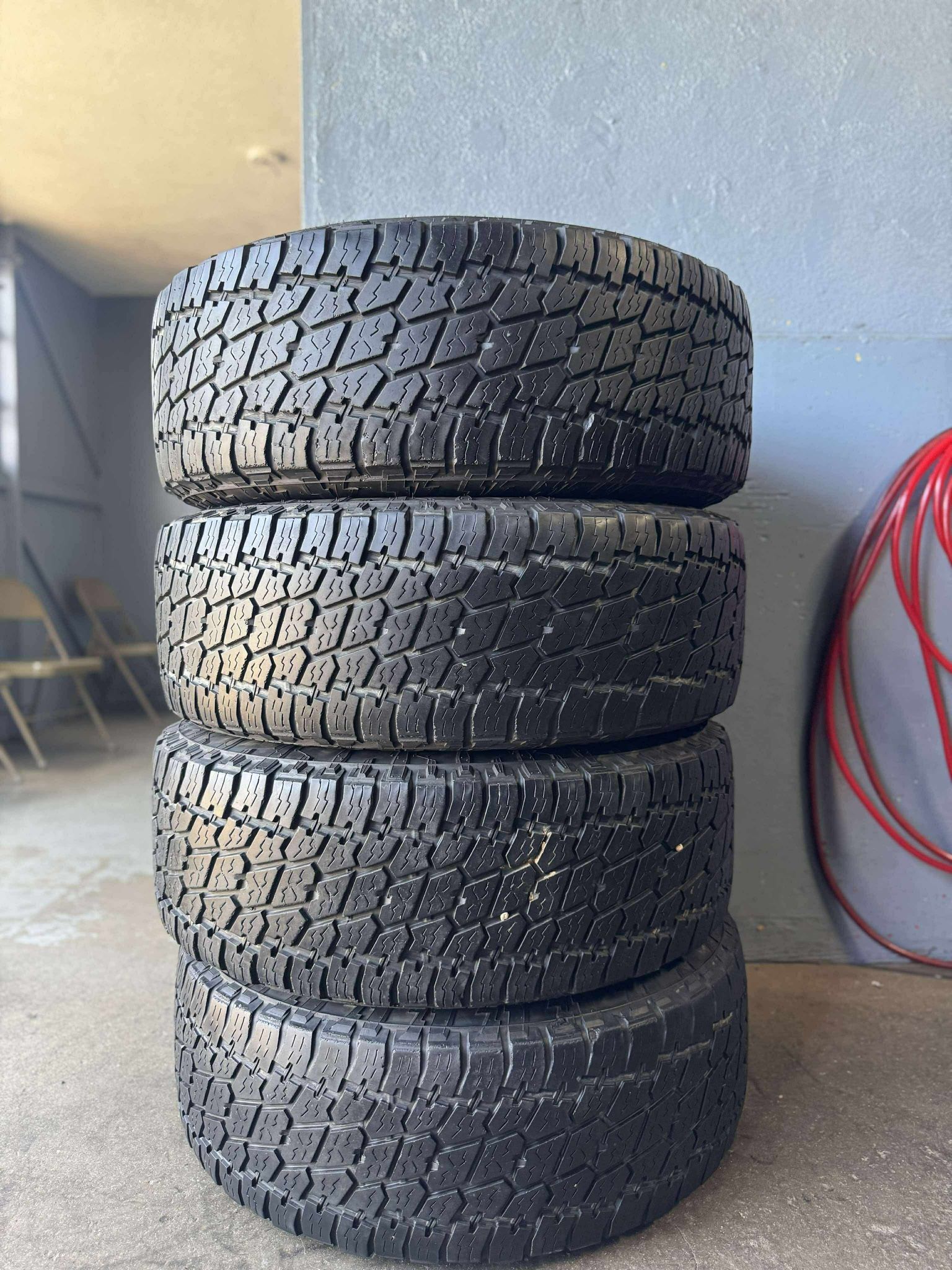 295/70/17. NITTO