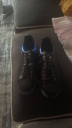 Alexander mcqueens $350 OBO size 42 (men’s 9)