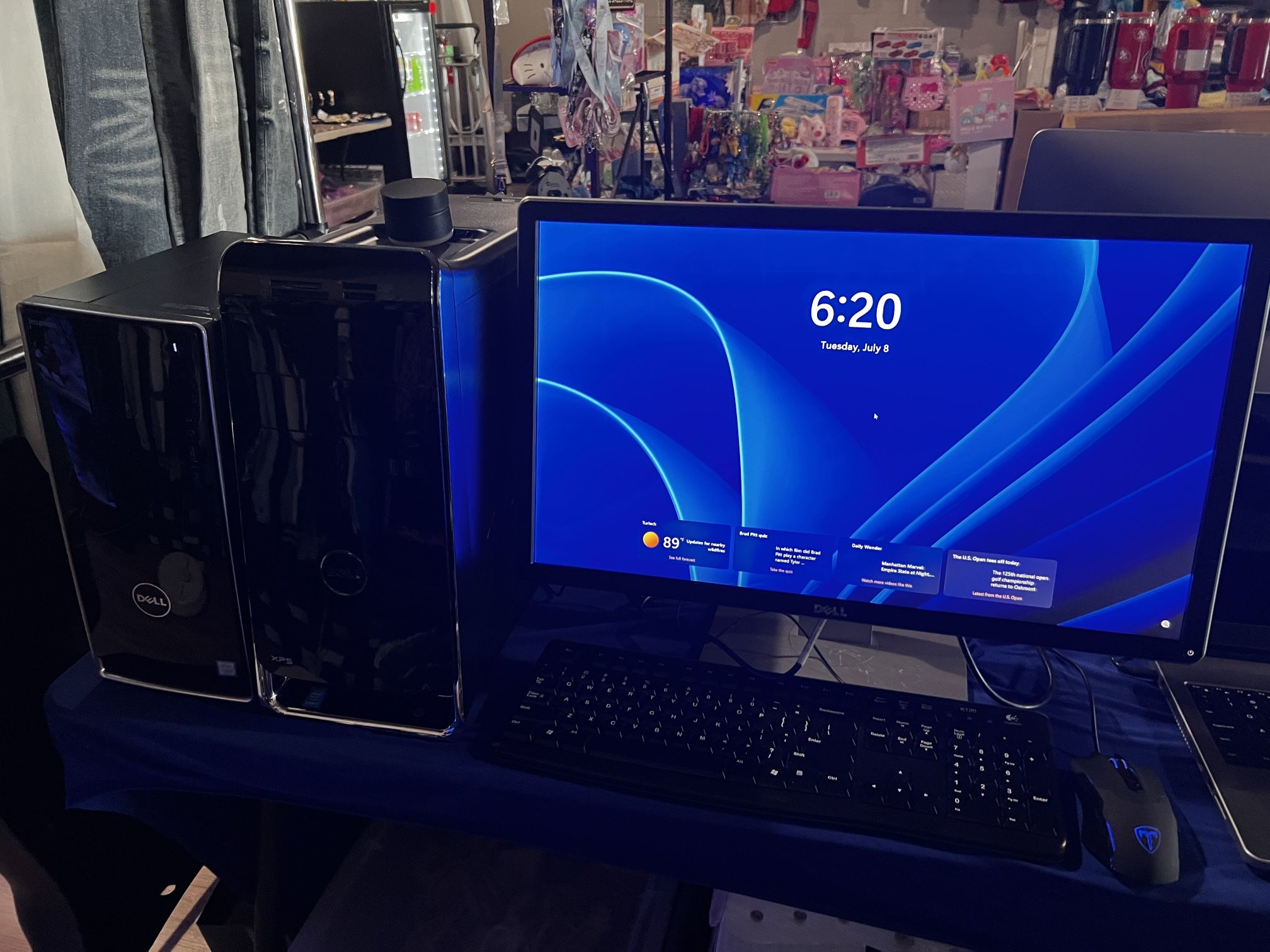 Desktops. MacBooks Laptops iPads