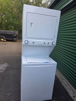 Frigidaire electric loundry Center