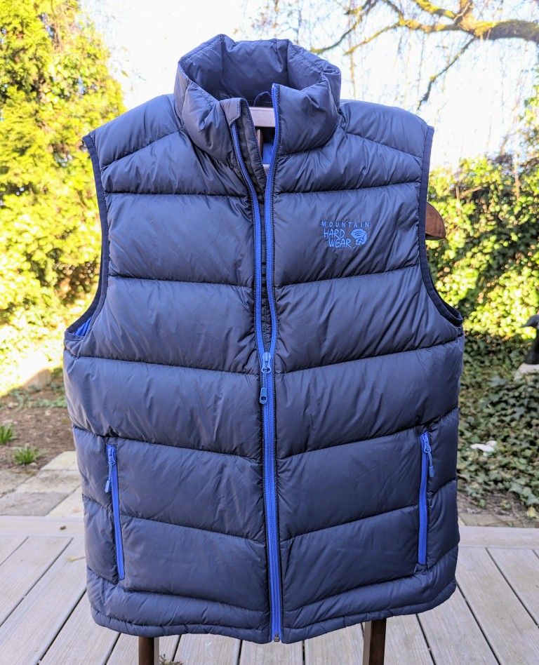 Mountain HardWear Full Zip Down Puffer Vest: (Men’s L)