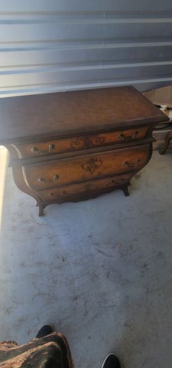 Beautiful Antique Side Chest Dresser...Ask Questions