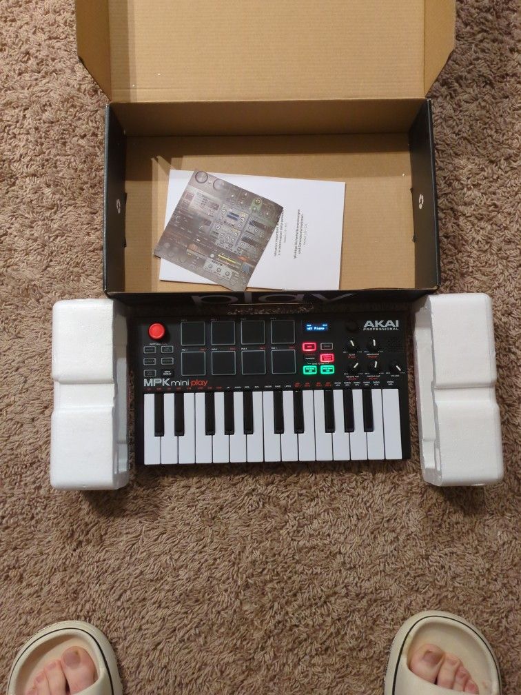 MPK Mini Play Akai Professional