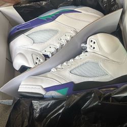 Retro  5 Size 9 Or 8.5 “Grape” 