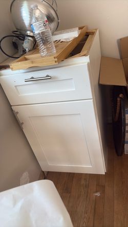 Bottom cabinet
