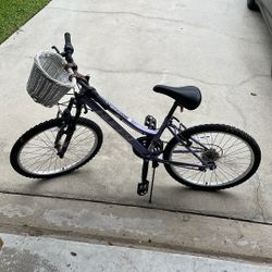 Girls Huffy Rock creek All Terrain Bike