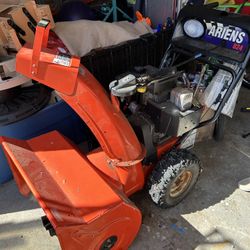 Ariens SNO-Thro 824