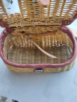 Vintage Wicker Leather Fishing Creel Basket Bag.made In Hong Kong