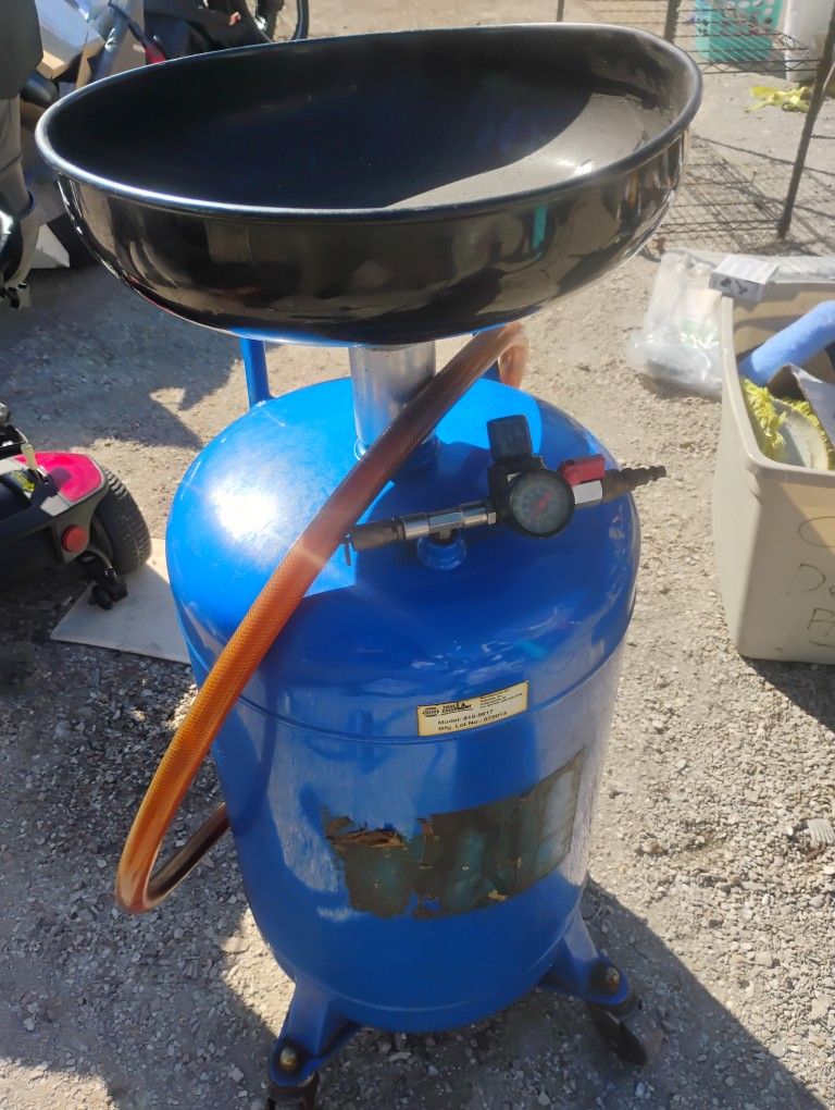 Oil Draining Pan With 4 Wheels