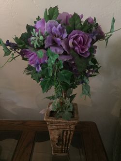 Flower vase decorative stylish purple flowers