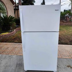 Whirlpool Refrigerator 21cu Ft 33x31x66 👌👍3 MONTHS WARRANTY 