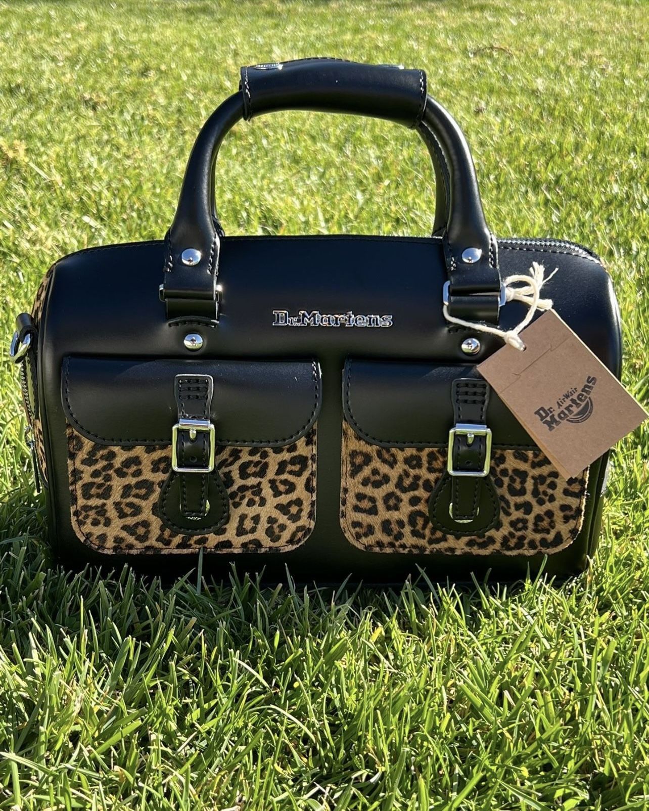 DR MARTENS TOP HANDLE BAG