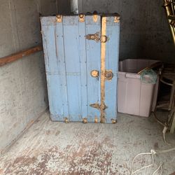 Antique Steamer Trunk