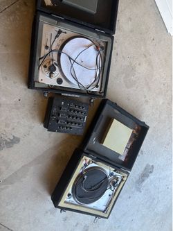 Dj turn tables record players