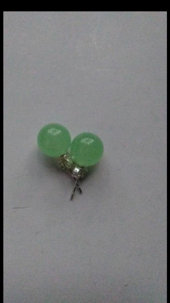 Green jade silver 925 stud earings 10mm