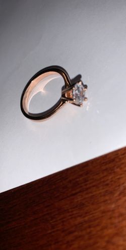 Rose gold ring