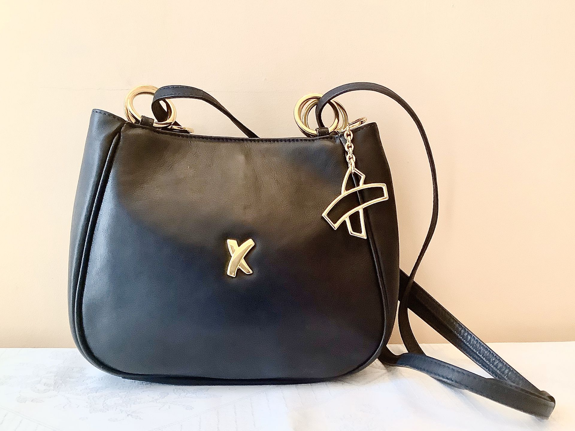 🎁🐰Paloma Picasso Shoulder Genuine Leather Black Bag/Purse/Handbag made In Italy 🇮🇹🌹