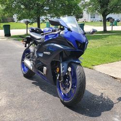 2023 Yamaha R7