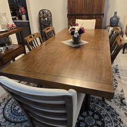 Matching Dining Room Set Solid Wood 