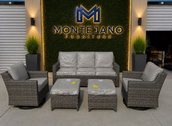 Patio furniture set