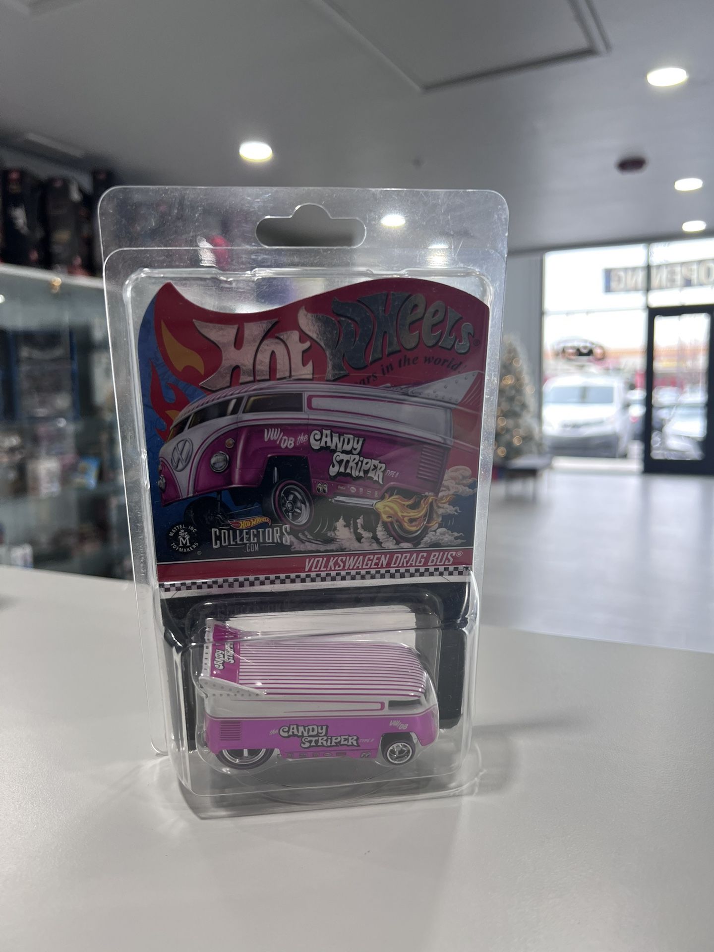 Brand new Hot Wheels RLC Exclusive Volkswagen Drag Bus