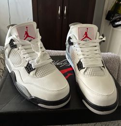 New Air Jordan Retro 4 Cement White Size 8.5