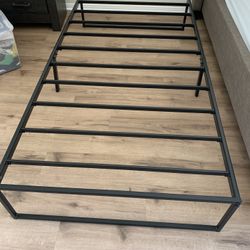 Metal Bed Frame 