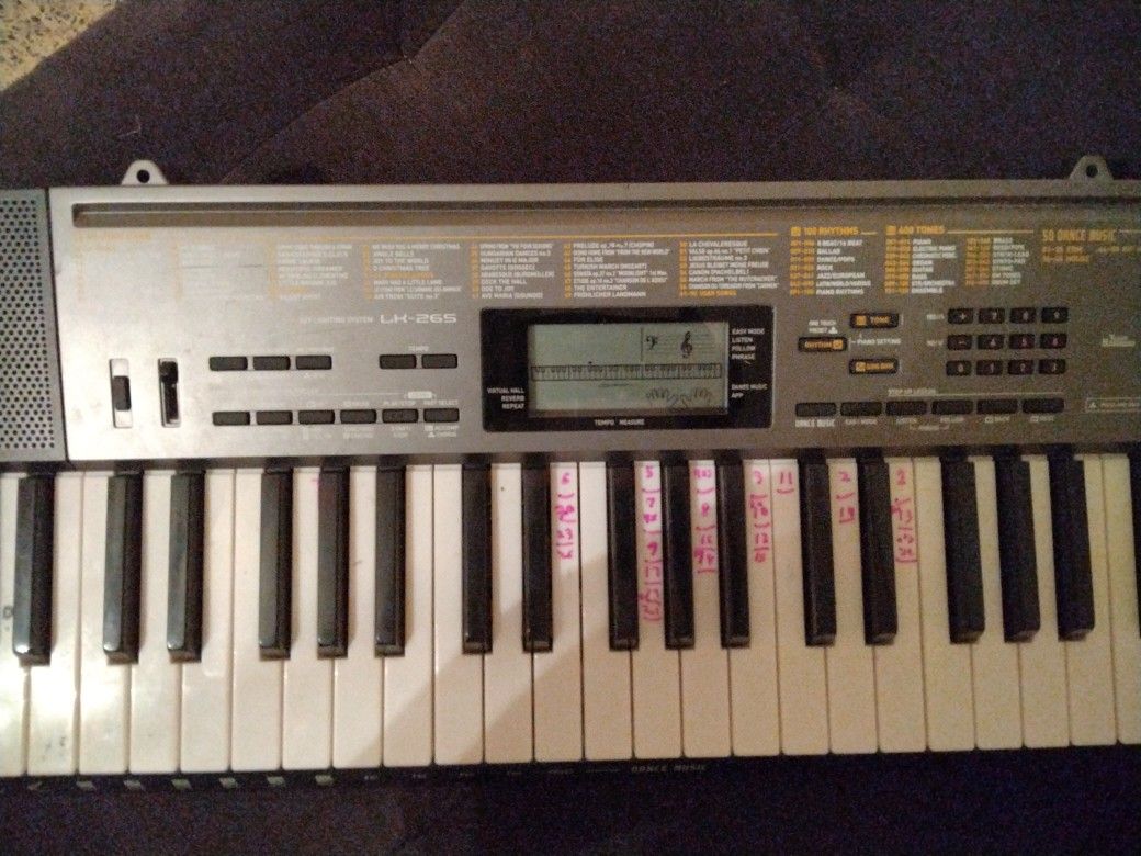 Casio Keyboard for Sale in Homestead, FL OfferUp