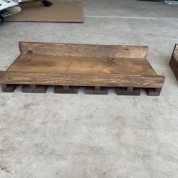 Floating shelves