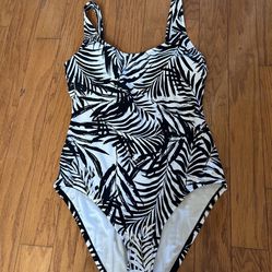 NWT Ocean Pacific Women Swimsuits Size M