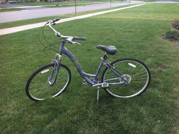 Shimano 7 speed vital 2 diamondback bike from Costco