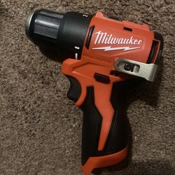 Brushless M12 Milwaukee Subcompact Drill