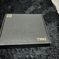 New Dell Pro 14 Laptop