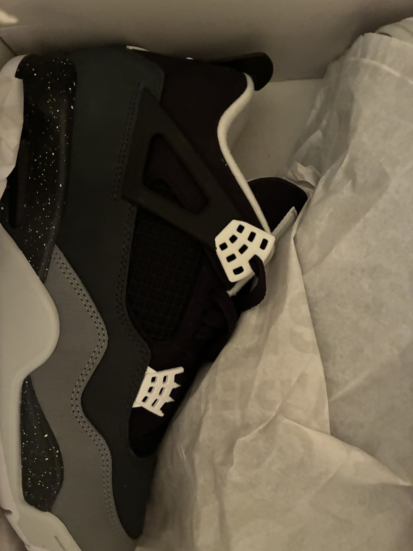 Air Jordan Retro 4 Size 10.5 New