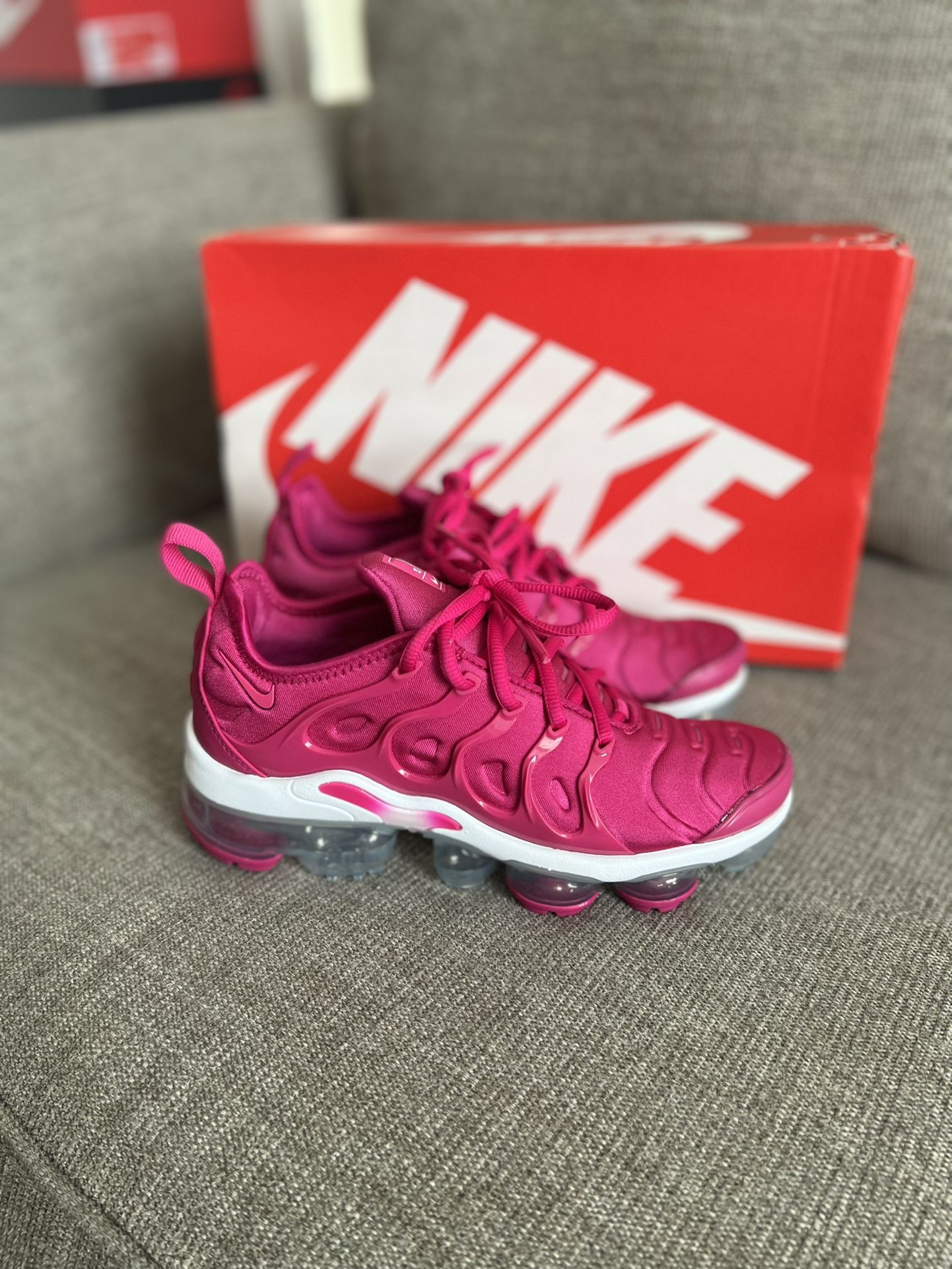 Nike Air VaporMax Plus Fireberry (Women's)