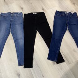 Womens Levi’s Skinny Jeans Size 28x28