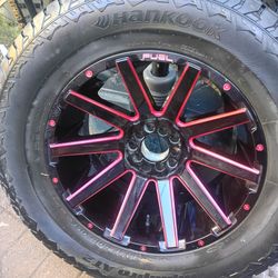 Rims brand Fuel 20s