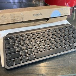 Logitech Logi MX Mini Graphite Keys Keyboard PC Or Mac Gray 100%Brand New