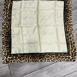 ROBERTO CAVALLI 100% SILK SCARF NECKCHIEF MADE IN ITALY LEOPARD CHEETAH NWT RARE