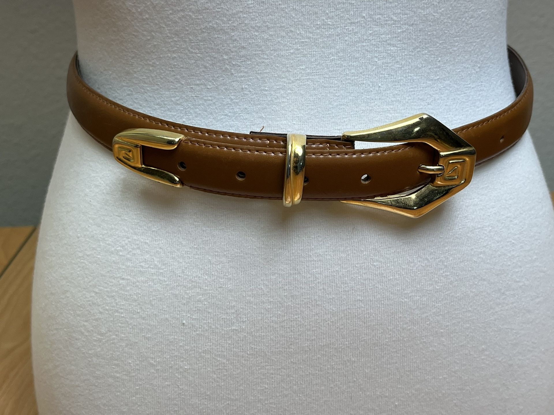 Vintage 1980s Ifratus Brown / Gold Leather Belt size medium women’s
