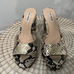 Steve Madden Heel slides 7.5