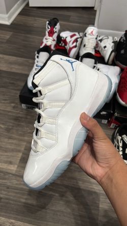Legend blue 11 Sz 9 no box