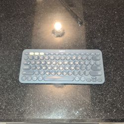 Logitech Keyboard 