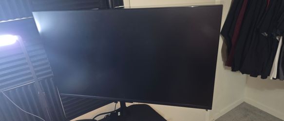 Samsung Odyssey G5 32" 1440p 180Hz Gaming Monitor