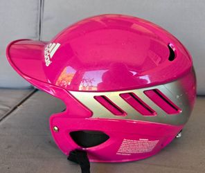 Adidas Fast Pitch Softball Batting Helmet URS 600 Size 56 to 60 cm with Adjustable Twist Knob.