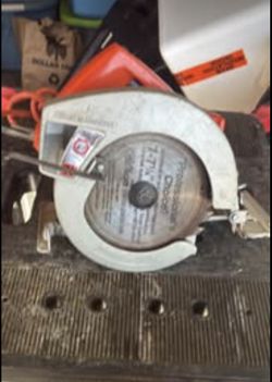 Black and Decker Circular Saw